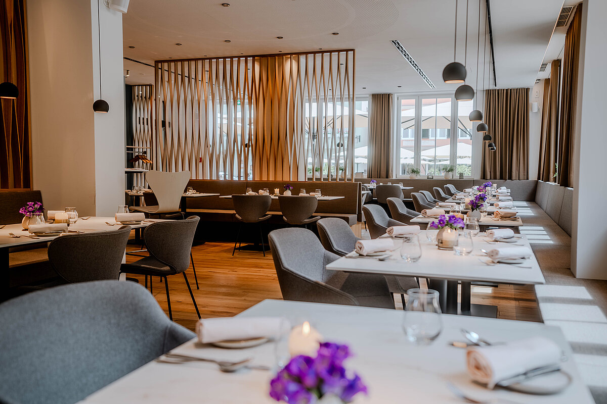 Innenansicht ehem Sparkasse Deutsches Haus